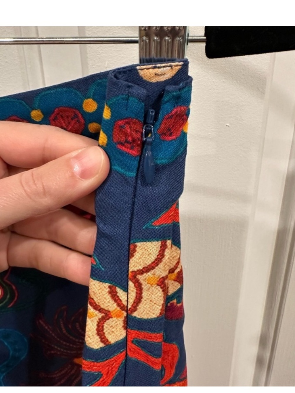 New Anthropologie Farm Rio Indigo Blue Boho Beach Floral Satin Slip Midi Skirt M - Picture 7 of 9